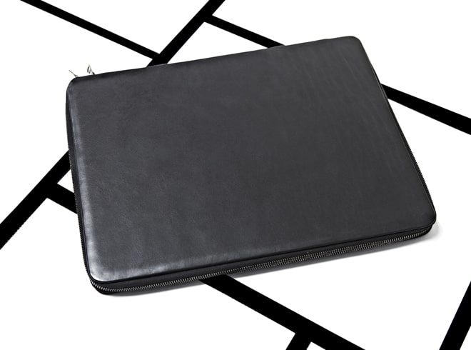 Isaac Reina Accessories