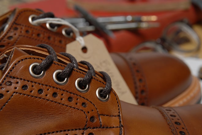 Tricker's for End Hunting Co. Toecap Derby Brogue