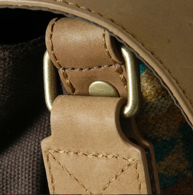 Pendleton Messenger Bag Brown & Red Yuma