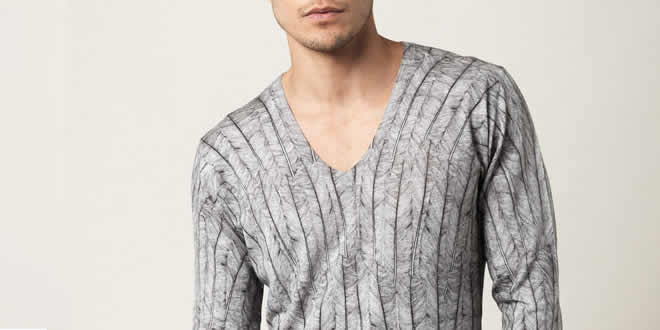 Alexander McQueen Feather-Print Jumper
